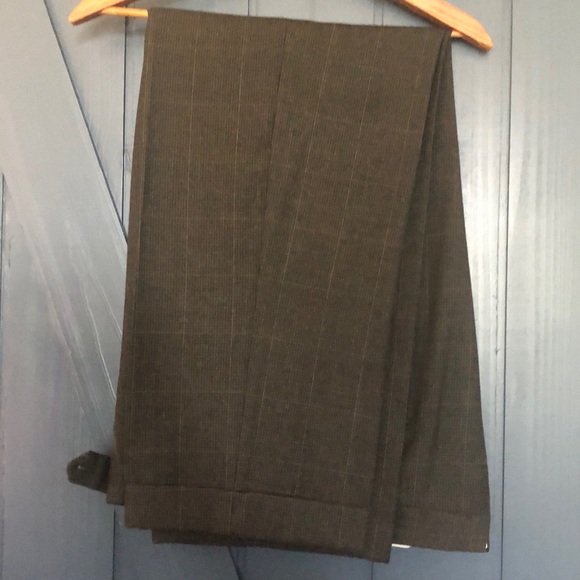 suit - Picture 4 of 4